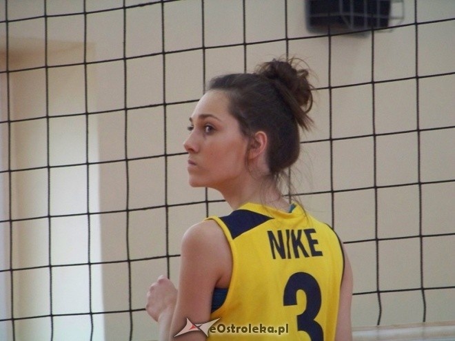 Kadetki: Nike Ostrołęka - Olimpia Węgrów (03.11.2013) - zdjęcie #15 - eOstroleka.pl