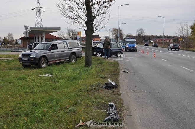 Zderzenie dwóch aut przy obwodnicy. Sprawca ukarany mandatem [04.11.2013] - zdjęcie #7 - eOstroleka.pl