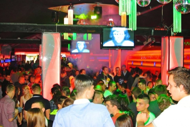 Halloween w Clubie Ibiza: Wystąpił DJ Hazel [02.11.2013] - zdjęcie #56 - eOstroleka.pl