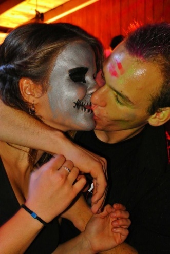Halloween w Clubie Ibiza: Wystąpił DJ Hazel [02.11.2013] - zdjęcie #20 - eOstroleka.pl