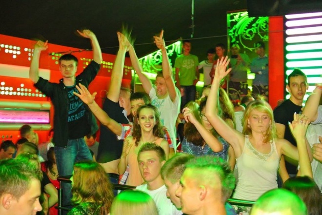 Halloween w Clubie Ibiza: Wystąpił DJ Hazel [02.11.2013] - zdjęcie #29 - eOstroleka.pl