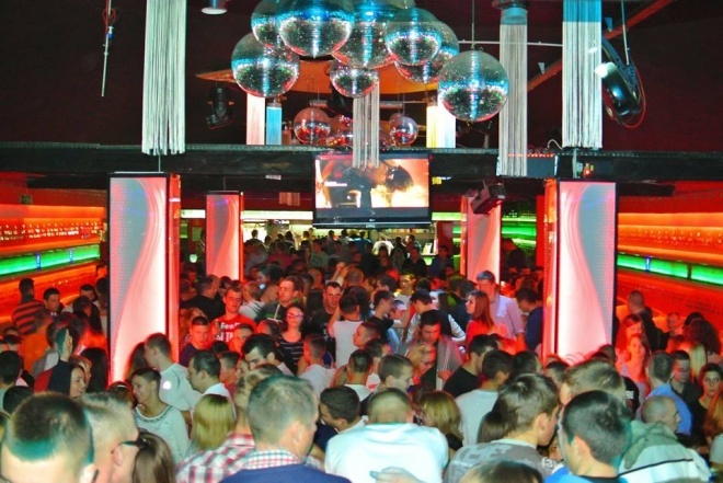 Halloween w Clubie Ibiza: Wystąpił DJ Hazel [02.11.2013] - zdjęcie #25 - eOstroleka.pl