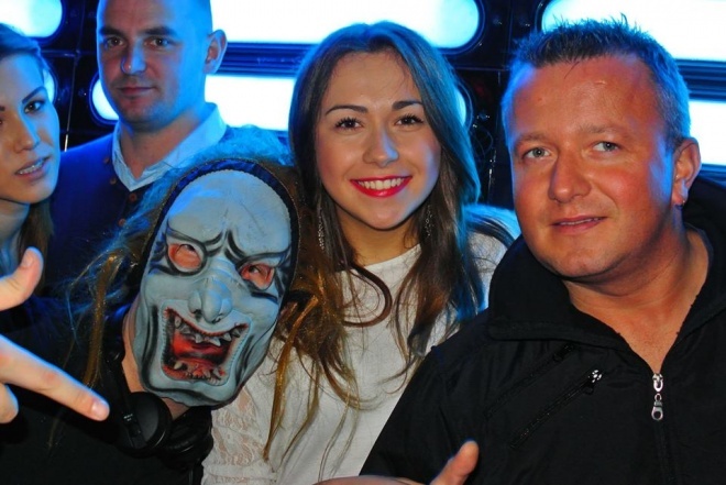 Halloween w Clubie Ibiza: Wystąpił DJ Hazel [02.11.2013] - zdjęcie #23 - eOstroleka.pl