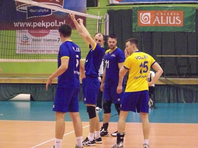 IV liga: SPS Volley Ostrołęka - Iskra Volley Zielona (03.11.2013) - zdjęcie #14 - eOstroleka.pl