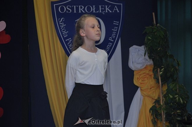 XIX Międzyszkolny Konkurs Recytatorski Prozy i Poezji Religijnej [05.11.2013] - zdjęcie #6 - eOstroleka.pl