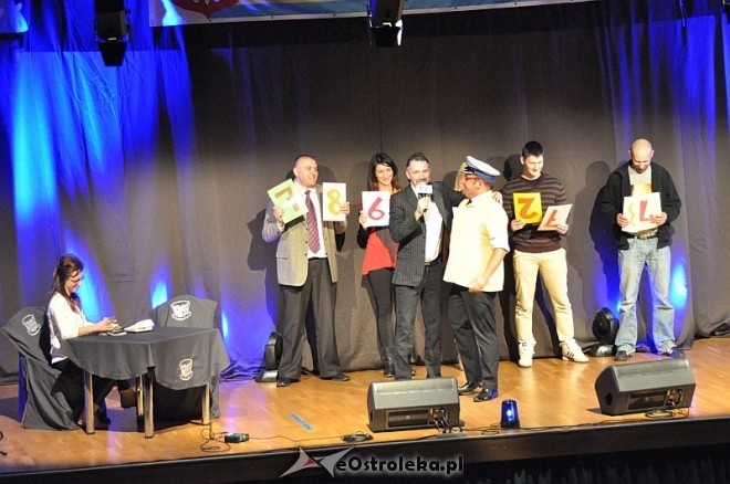 Kabaret Młodych Panów w Ostrołęce: Udowodnili, że są „Bezczelnie młodzi” [06.11.2013] - zdjęcie #62 - eOstroleka.pl