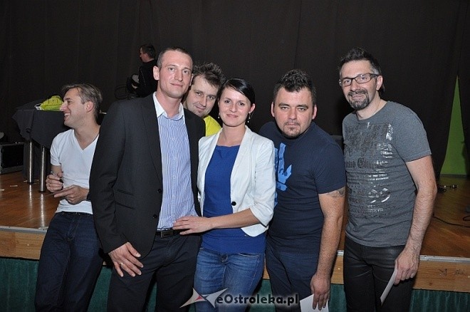 Kabaret Młodych Panów w Ostrołęce: Udowodnili, że są „Bezczelnie młodzi” [06.11.2013] - zdjęcie #30 - eOstroleka.pl