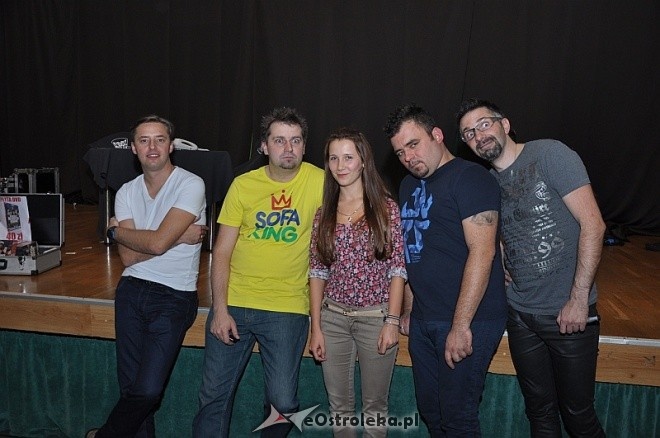 Kabaret Młodych Panów w Ostrołęce: Udowodnili, że są „Bezczelnie młodzi” [06.11.2013] - zdjęcie #11 - eOstroleka.pl