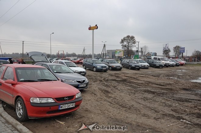 Biedronka przy Warszawskiej otwarta [07.11.2013] - zdjęcie #3 - eOstroleka.pl