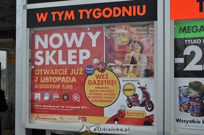 Biedronka przy Warszawskiej otwarta [07.11.2013] - zdjęcie #2 - eOstroleka.pl