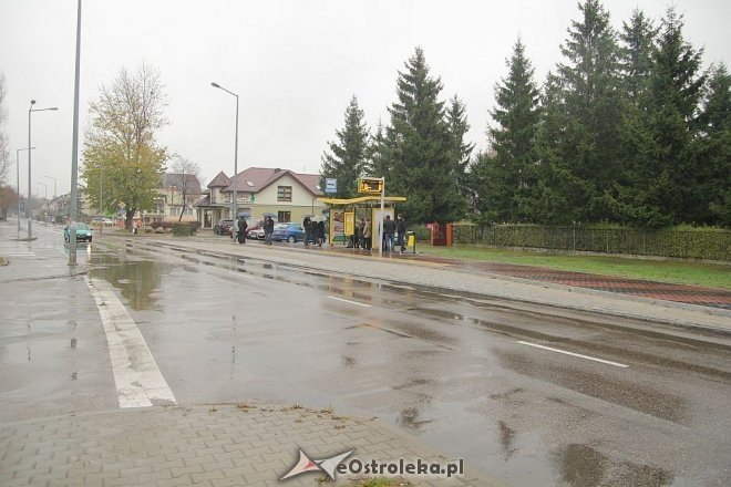 Nowa zatoczka autobusowa przy ulicy Sienkiewicza [ZDJĘCIA] - zdjęcie #4 - eOstroleka.pl