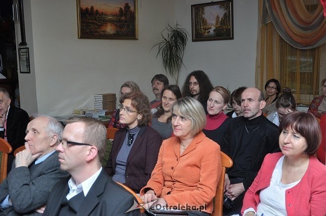 „Polszczyzna regionalna” - konferencja Ostrołęckiego Towarzystwa Naukowego [08.11.2013] - zdjęcie #9 - eOstroleka.pl