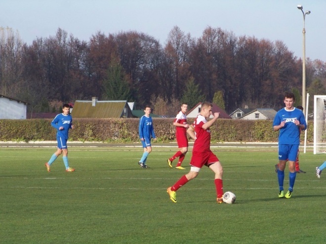 Narew Ostrołęka - KS Łomianki (10.11.2013) - zdjęcie #49 - eOstroleka.pl