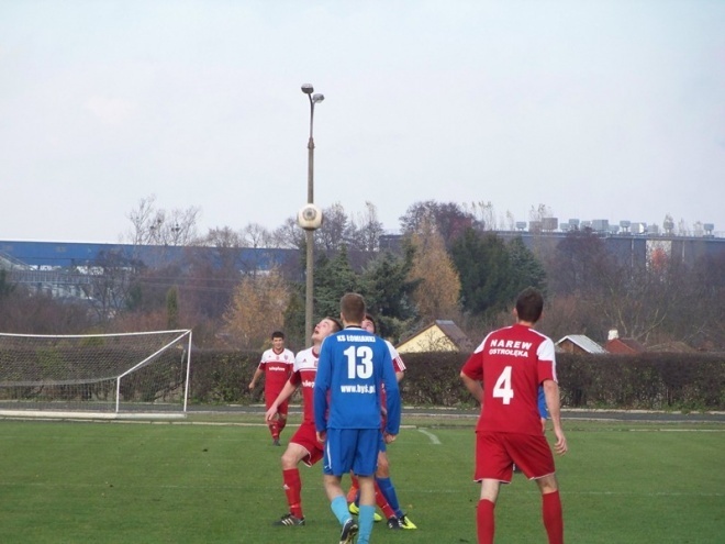 Narew Ostrołęka - KS Łomianki (10.11.2013) - zdjęcie #39 - eOstroleka.pl