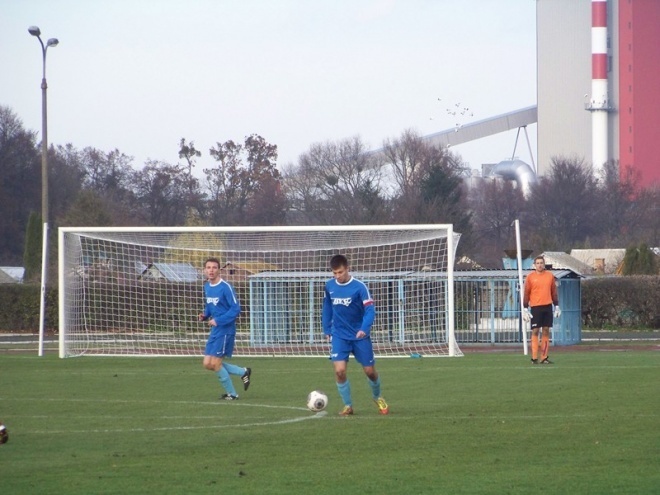 Narew Ostrołęka - KS Łomianki (10.11.2013) - zdjęcie #38 - eOstroleka.pl