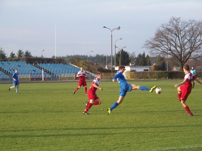 Narew Ostrołęka - KS Łomianki (10.11.2013) - zdjęcie #23 - eOstroleka.pl