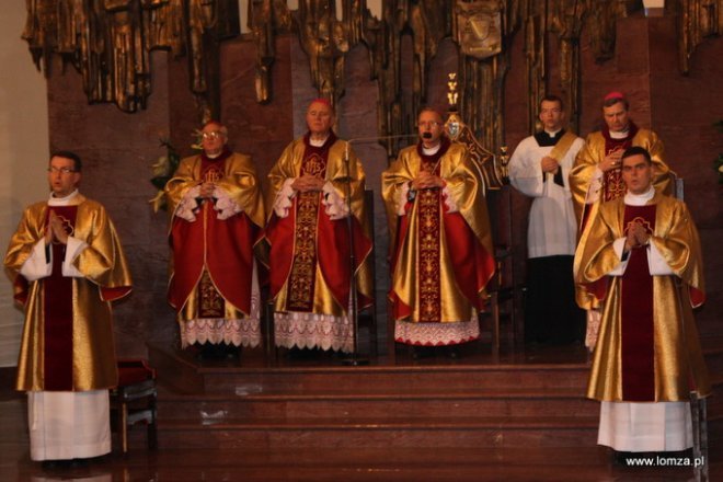 Łomża: Dziękczynienie za Rok Wiary - zdjęcie #2 - eOstroleka.pl