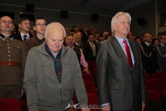 Uroczysta sesja Rady Miasta z okazji Święta Niepodległości [ZDJĘCIA] - zdjęcie #57 - eOstroleka.pl