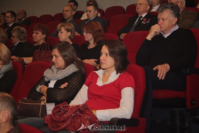 Uroczysta sesja Rady Miasta z okazji Święta Niepodległości [ZDJĘCIA] - zdjęcie #27 - eOstroleka.pl