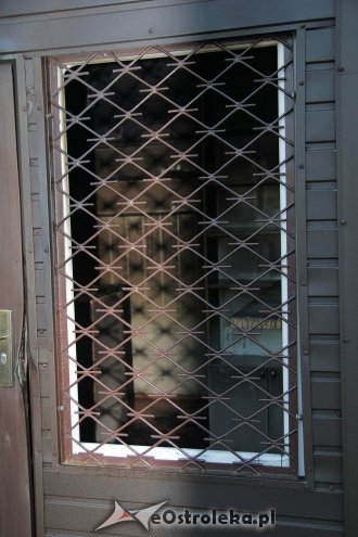 Płonął kiosk przy ulicy Łomżyńskiej [ZDJĘCIA] - zdjęcie #3 - eOstroleka.pl