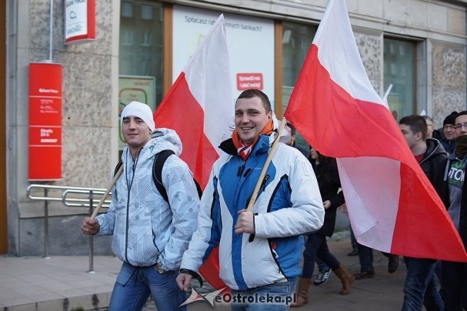 Marsz Niepodległości [11.11.2013] - zdjęcie #5 - eOstroleka.pl