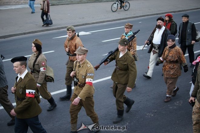 Marsz Niepodległości [11.11.2013] - zdjęcie #73 - eOstroleka.pl