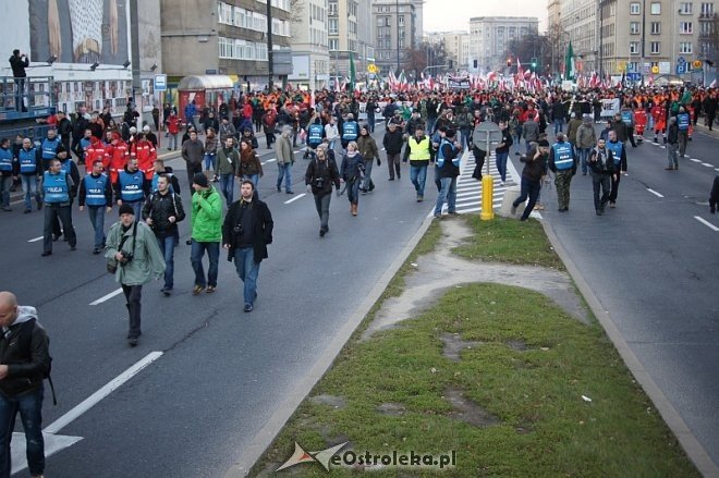 Marsz Niepodległości [11.11.2013] - zdjęcie #77 - eOstroleka.pl