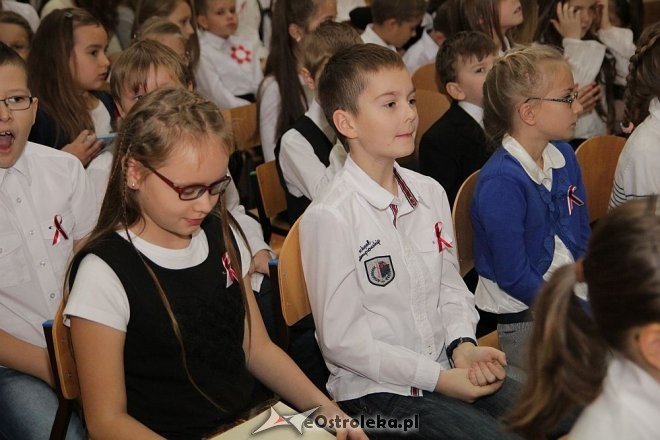 Dzień Patrona w SP nr 6 im. Orła Białego w Ostrołęce [13.11.2013] - zdjęcie #40 - eOstroleka.pl