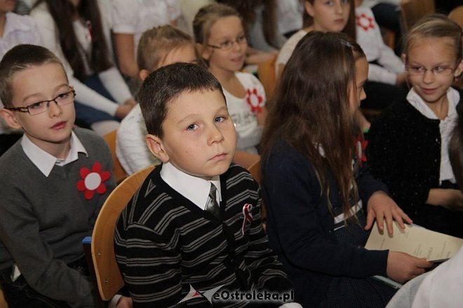 Dzień Patrona w SP nr 6 im. Orła Białego w Ostrołęce [13.11.2013] - zdjęcie #37 - eOstroleka.pl