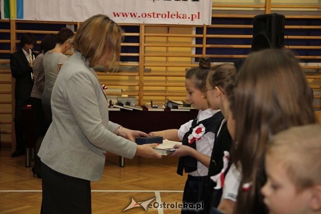 Dzień Patrona w SP nr 6 im. Orła Białego w Ostrołęce [13.11.2013] - zdjęcie #29 - eOstroleka.pl