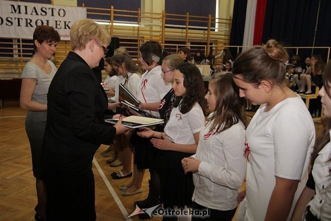 Dzień Patrona w SP nr 6 im. Orła Białego w Ostrołęce [13.11.2013] - zdjęcie #14 - eOstroleka.pl