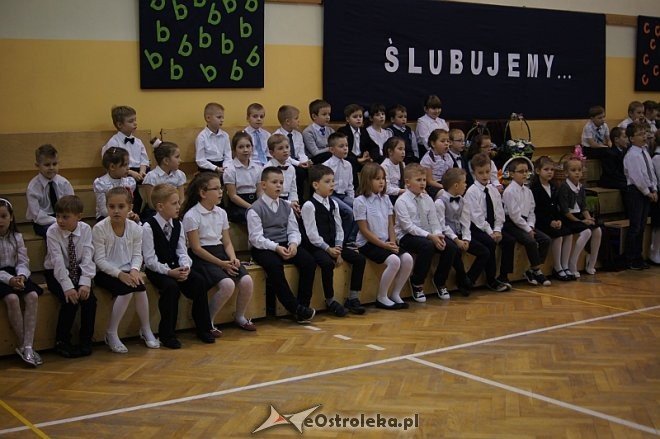 Ślubowanie pierwszoklasistów ze Szkoły Podstawowej nr 6 w Ostrołęce [13.11.2013] - zdjęcie #38 - eOstroleka.pl