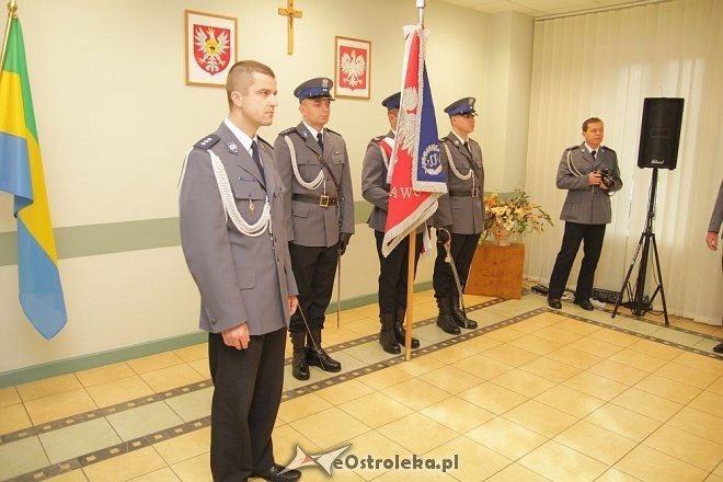 Ostrołęka: Zasłużeni policjanci odznaczeni przez komendanta wojewódzkiego [14.11.2013] - zdjęcie #47 - eOstroleka.pl