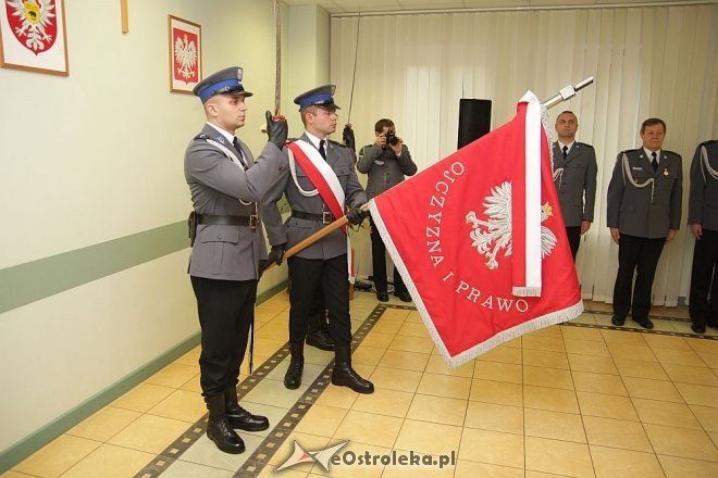 Ostrołęka: Zasłużeni policjanci odznaczeni przez komendanta wojewódzkiego [14.11.2013] - zdjęcie #40 - eOstroleka.pl