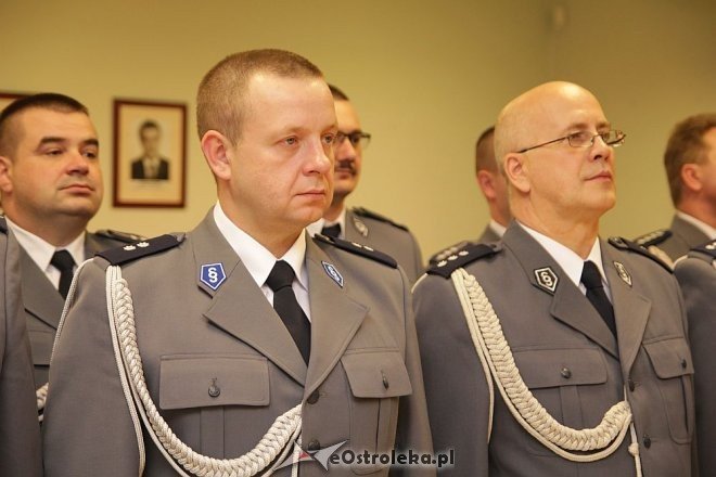 Ostrołęka: Zasłużeni policjanci odznaczeni przez komendanta wojewódzkiego [14.11.2013] - zdjęcie #42 - eOstroleka.pl
