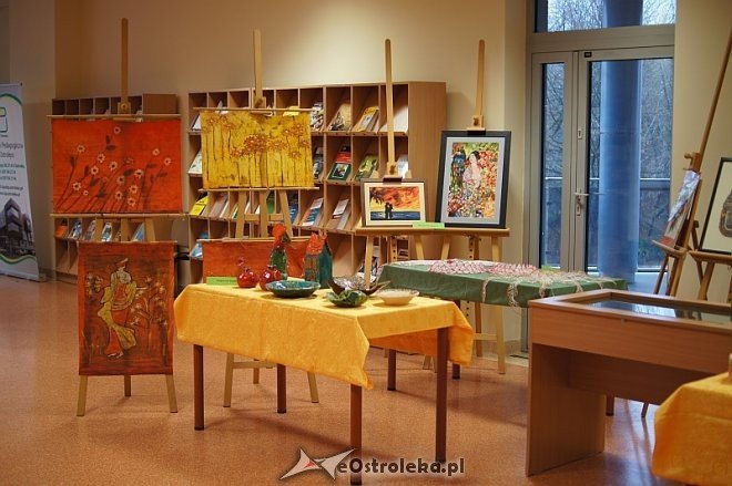 Wystawa twórczości nauczycieli [15.11.2013] - zdjęcie #7 - eOstroleka.pl