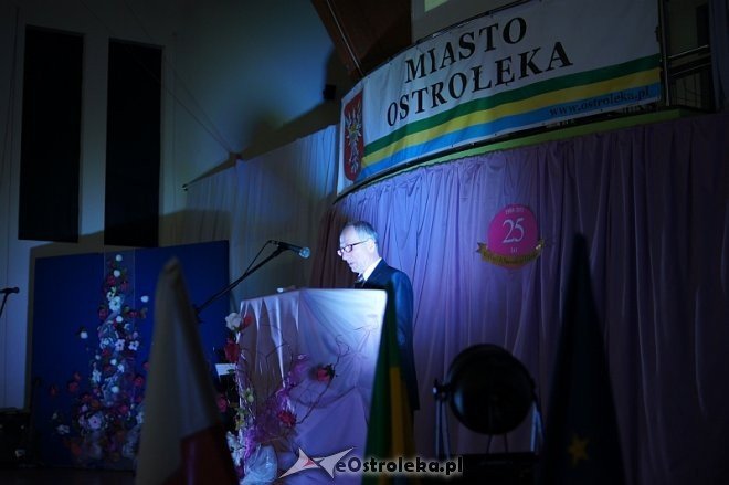 Jubileusz 25-lecia II LO w Ostrołęce [15.11.2013] - zdjęcie #20 - eOstroleka.pl