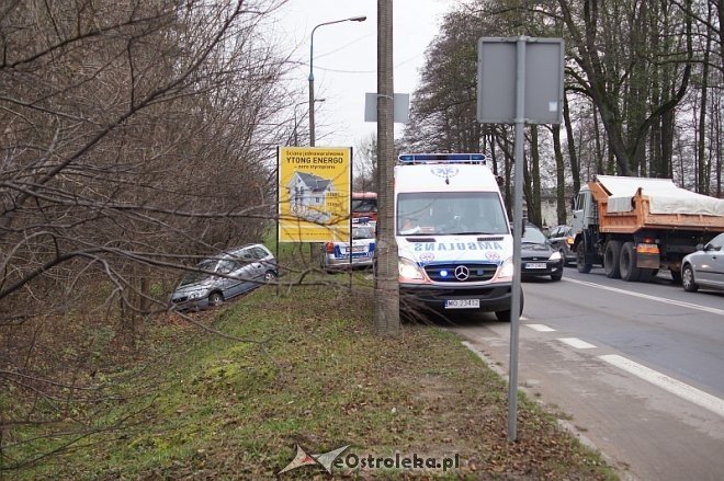 Kolizja [15.11.2013] - zdjęcie #1 - eOstroleka.pl