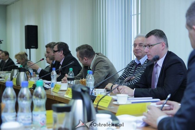 Nadzwyczajna sesja Rady Miasta [15.11.2013] - zdjęcie #5 - eOstroleka.pl