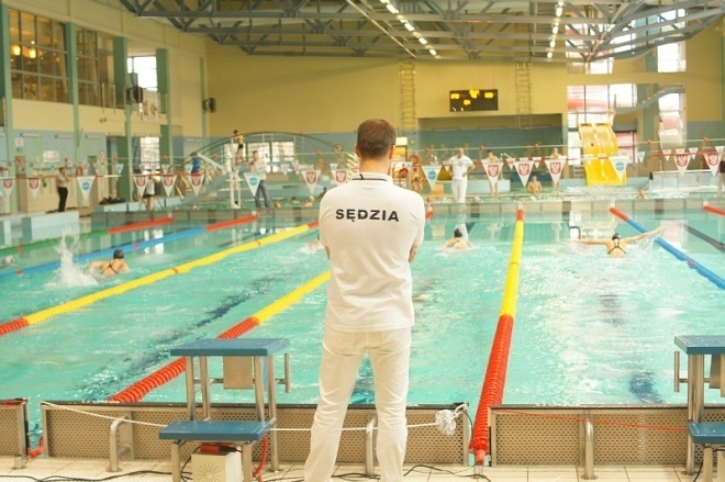 II Mistrzostwa Ostrołęki w pływaniu (16.11.2013) - zdjęcie #13 - eOstroleka.pl