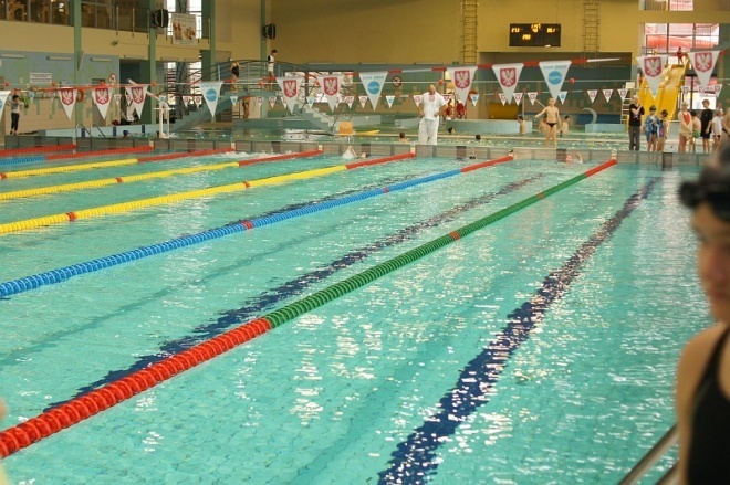 II Mistrzostwa Ostrołęki w pływaniu (16.11.2013) - zdjęcie #7 - eOstroleka.pl