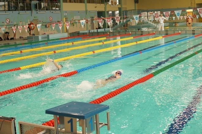 II Mistrzostwa Ostrołęki w pływaniu (16.11.2013) - zdjęcie #1 - eOstroleka.pl