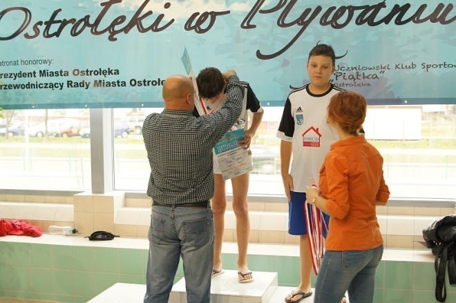 II Mistrzostwa Ostrołęki w pływaniu (16.11.2013) - zdjęcie #43 - eOstroleka.pl
