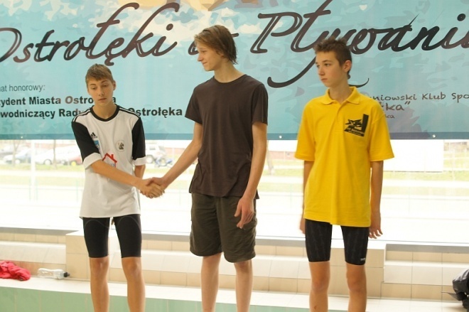 II Mistrzostwa Ostrołęki w pływaniu (16.11.2013) - zdjęcie #42 - eOstroleka.pl