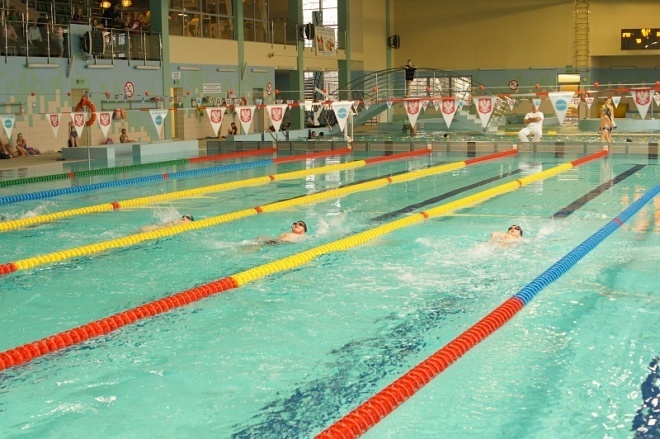 II Mistrzostwa Ostrołęki w pływaniu (16.11.2013) - zdjęcie #31 - eOstroleka.pl