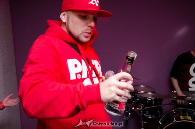 Koncert Małpy, Bezczela i Fabuły w Klubie u Studentów [16.11.2013] - zdjęcie #27 - eOstroleka.pl