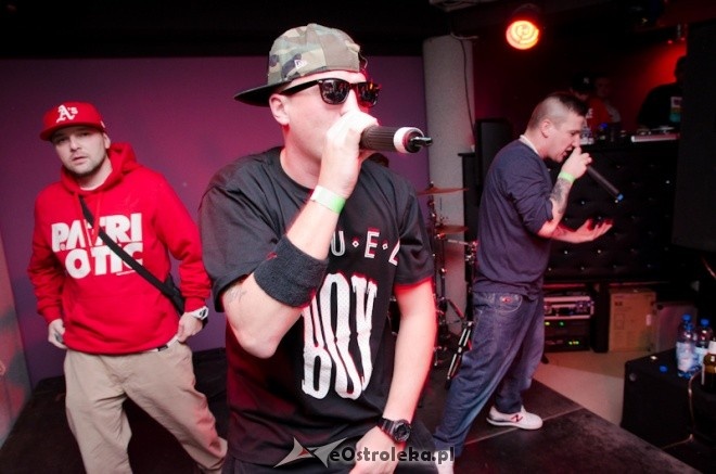 Koncert Małpy, Bezczela i Fabuły w Klubie u Studentów [16.11.2013] - zdjęcie #24 - eOstroleka.pl