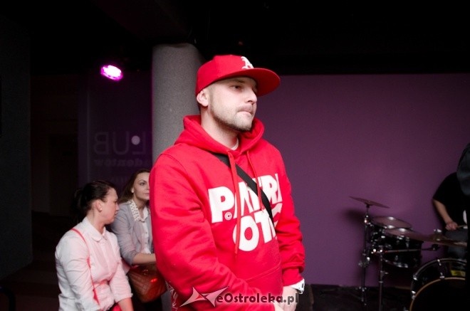 Koncert Małpy, Bezczela i Fabuły w Klubie u Studentów [16.11.2013] - zdjęcie #22 - eOstroleka.pl