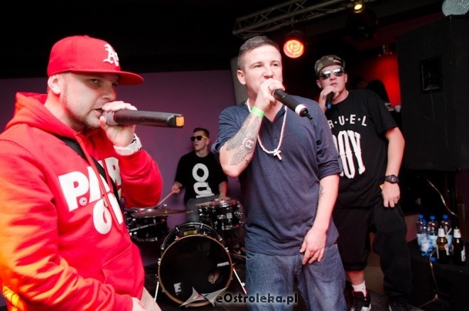 Koncert Małpy, Bezczela i Fabuły w Klubie u Studentów [16.11.2013] - zdjęcie #21 - eOstroleka.pl