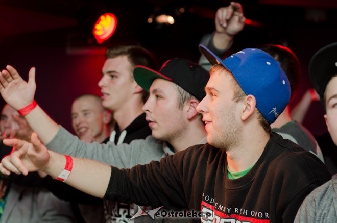 Koncert Małpy, Bezczela i Fabuły w Klubie u Studentów [16.11.2013] - zdjęcie #17 - eOstroleka.pl